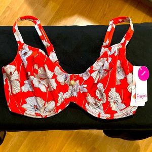 New! Freya Hibiscus print bikini. Underwire top size 36G. Bikini bottom L.